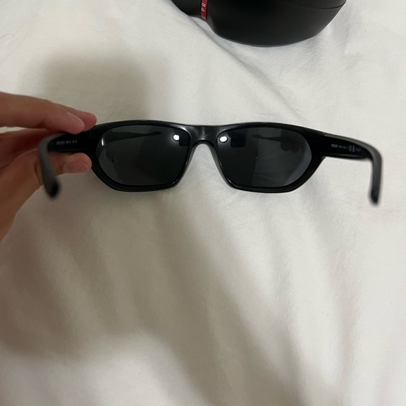 Prada black sunglasses - Picture 9 of 9